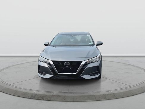 Used 2023 Nissan Sentra SV w/ SV Premium Package FWD image 3