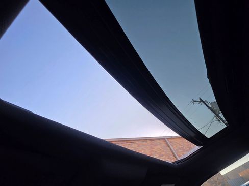 Used 2011 Ford F150 Platinum image 39