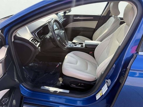 Used 2018 Ford Fusion Titanium AWD/4WD image 10