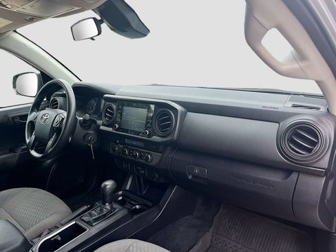 Used 2022 Toyota Tacoma SR AWD/4WD image 26