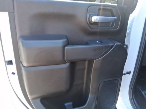 Used 2024 GMC Sierra 2500 Pro w/ Convenience Package AWD/4WD image 18
