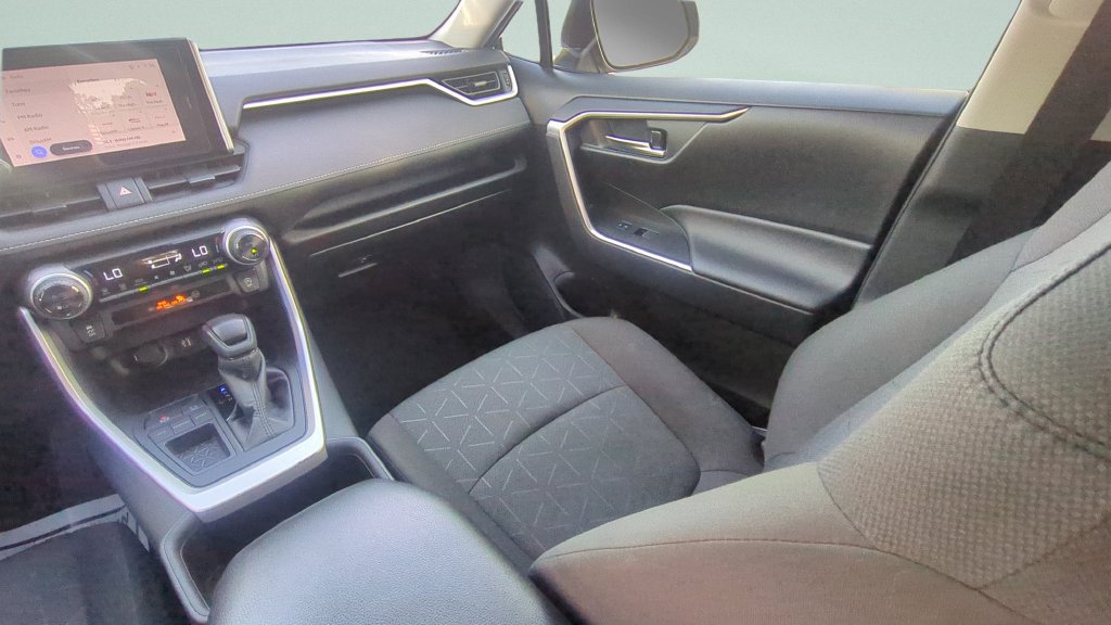 Used 2024 Toyota RAV4 XLE w/ Convenience Package FWD image 13
