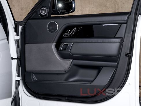 Used 2019 Land Rover Range Rover HSE image 50