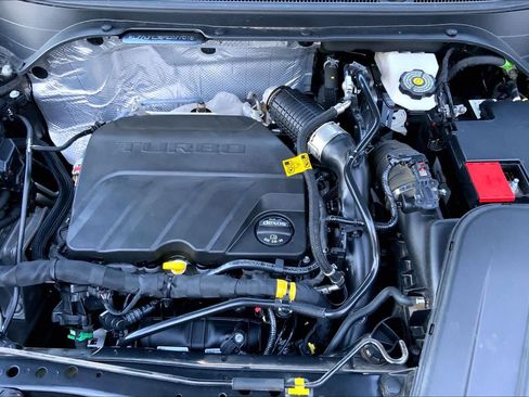 Used 2024 Chevrolet Trax LS w/ LS Convenience Package FWD image 31