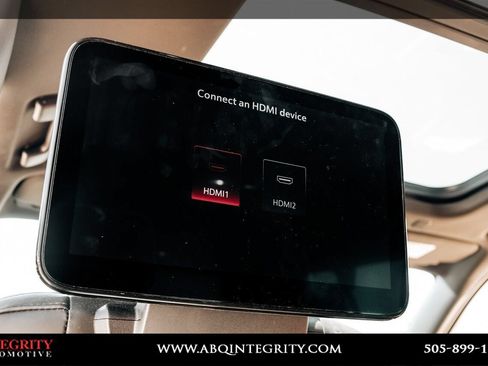 Used 2023 GMC Yukon XL Denali Ultimate AWD/4WD image 44