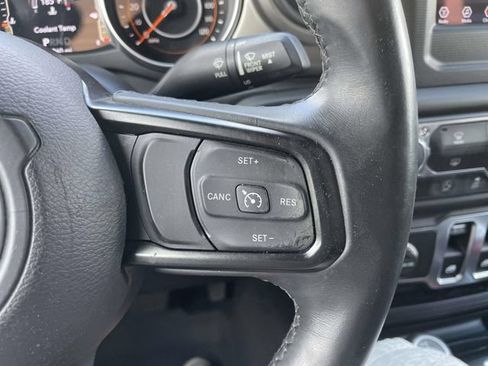 Used 2018 Jeep Wrangler Sport AWD/4WD image 21