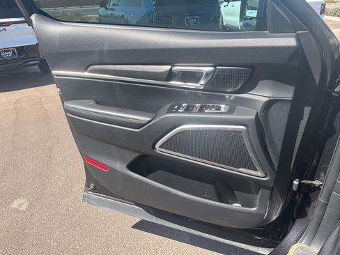 Used 2025 Kia Telluride EX X-Line AWD/4WD image 11