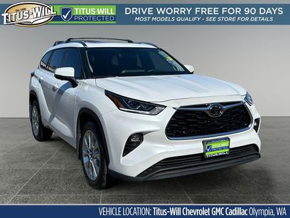 Used 2023 Toyota Highlander Limited