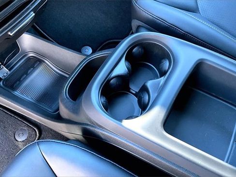 New 2026 Chrysler Pacifica Select image 8