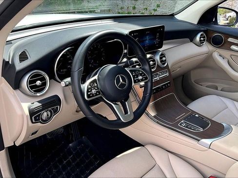 Certified 2022 Mercedes-Benz GLC 300 4MATIC image 13