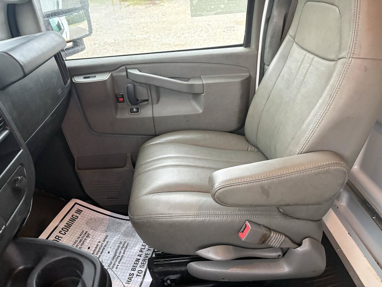 Used 2020 Chevrolet Express 3500 w/ Power Convenience Package RWD image 23