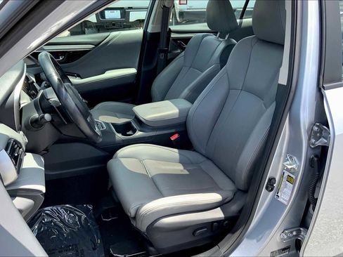 Used 2024 Subaru Legacy Limited image 7