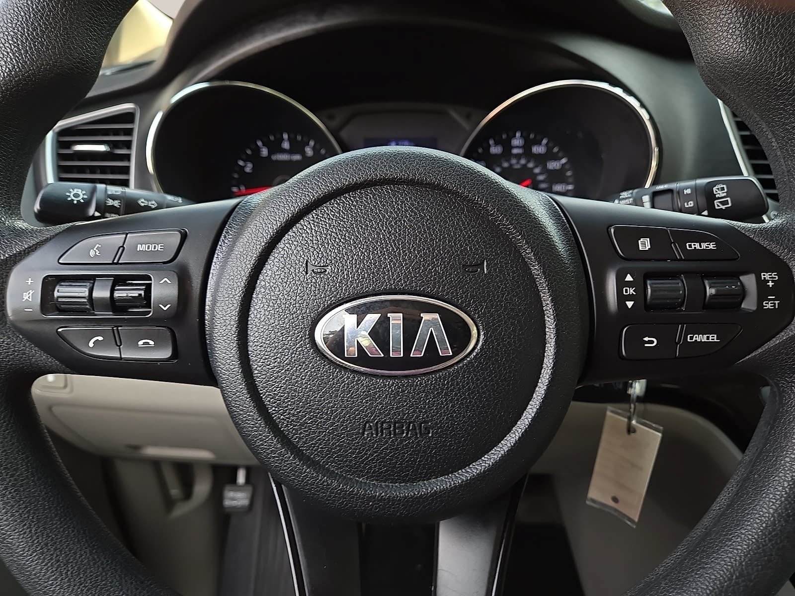 Used 2020 Kia Sedona LX FWD image 20