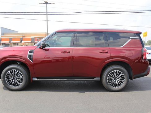 New 2025 Nissan Armada SL w/ Convenience Package image 2