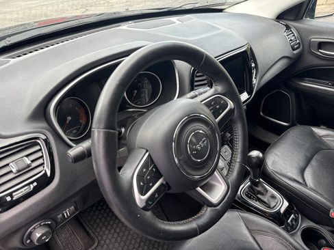 Used 2019 Jeep Compass Limited AWD/4WD image 17