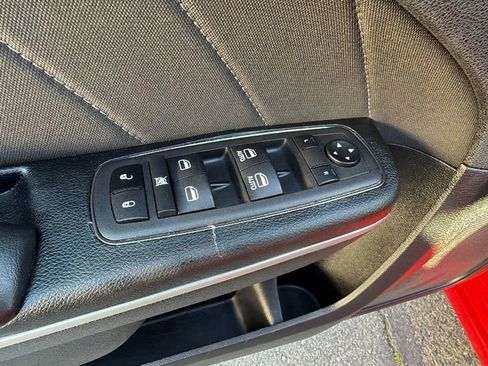 Used 2022 Dodge Charger SXT image 20