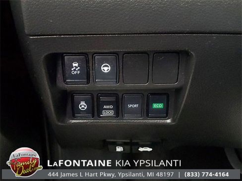 Used 2021 Nissan Rogue Sport SL w/ Premium Package image 17