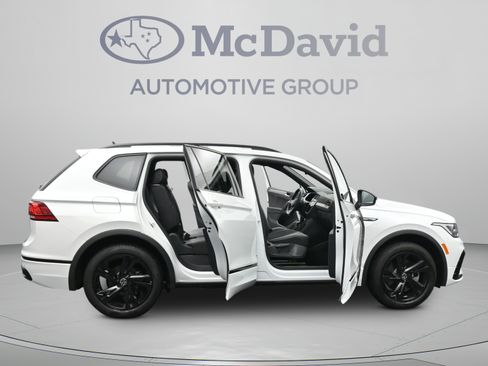 Used 2024 Volkswagen Tiguan SE R-Line FWD image 42