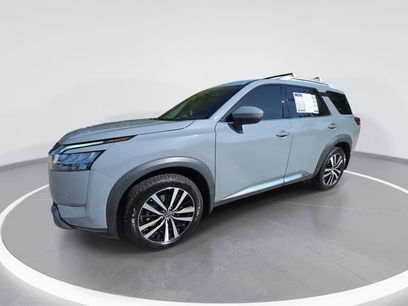 Used 2024 Nissan Pathfinder Platinum