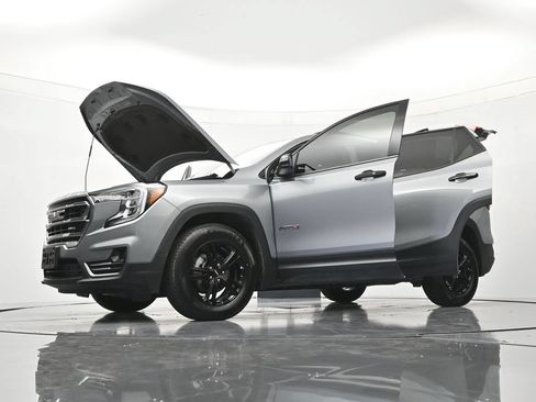 Used 2023 GMC Terrain AT4 AWD/4WD image 48