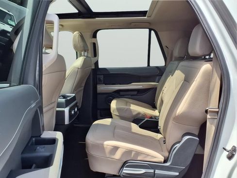 Used 2023 Ford Expedition Max Limited AWD/4WD image 10