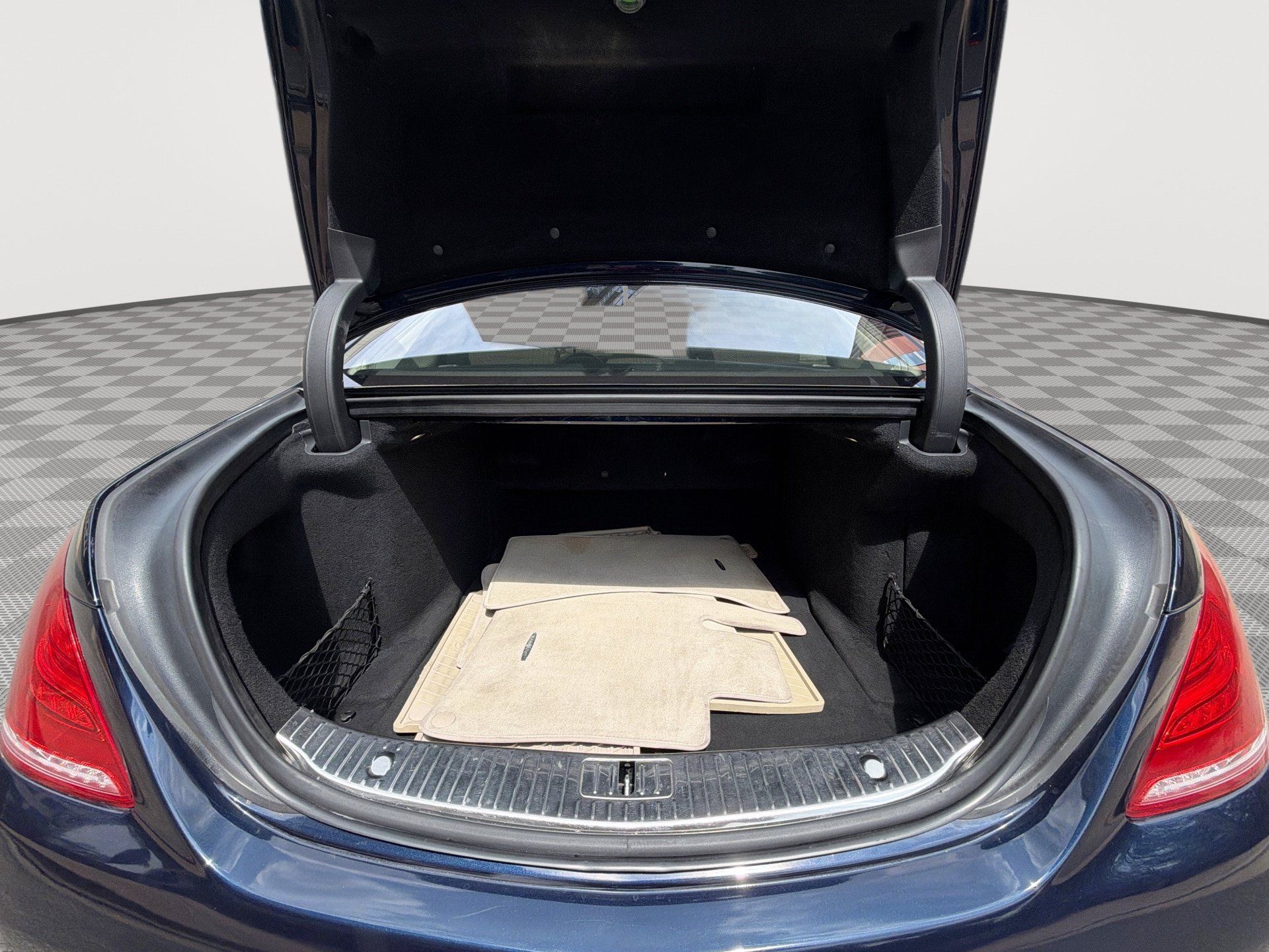 Used 2015 Mercedes-Benz S 550 4MATIC Sedan image 22