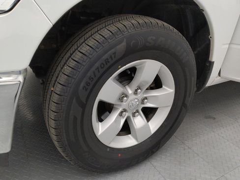 Used 2019 RAM 1500 Tradesman w/ Chrome Plus Package image 31