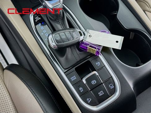 Used 2020 Hyundai Santa Fe Limited image 24