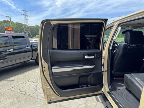 Used 2018 Toyota Tundra Limited w/ Limited Premium Package AWD/4WD image 7