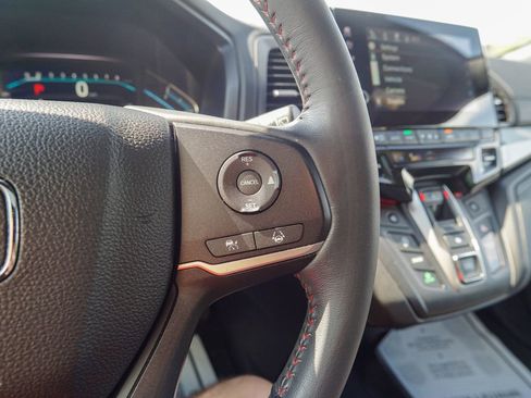Used 2023 Honda Odyssey Sport image 24