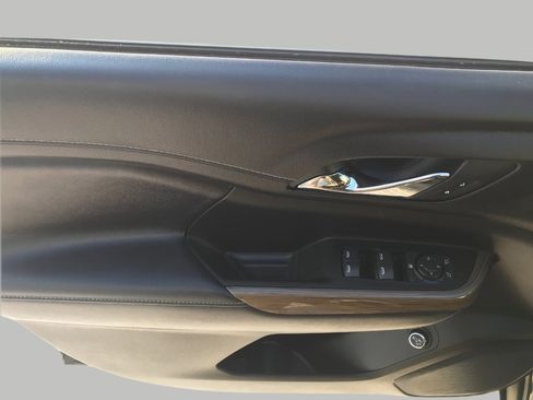 Used 2023 GMC Acadia SLE w/ Driver Convenience Package image 29