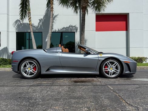 Used 2006 Ferrari F430 Spider RWD image 2