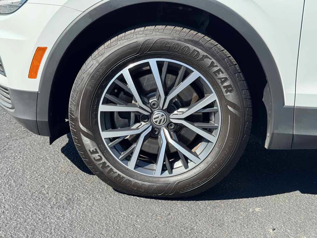 Used 2021 Volkswagen Tiguan S FWD image 6