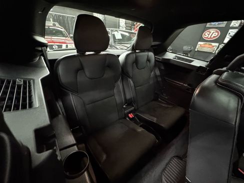 Used 2019 Volvo XC90 T6 R-Design w/ Advanced Package image 21
