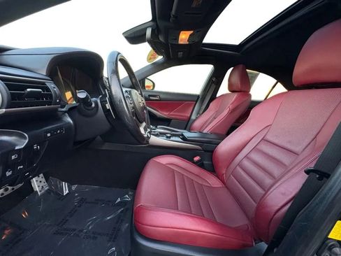 Used 2018 Lexus IS 300 F Sport w/ F Sport Package RWD image 9