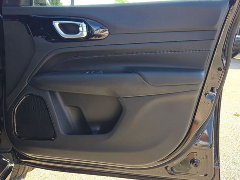 New 2026 Jeep Compass Latitude w/ Sun and Sound Group image 9