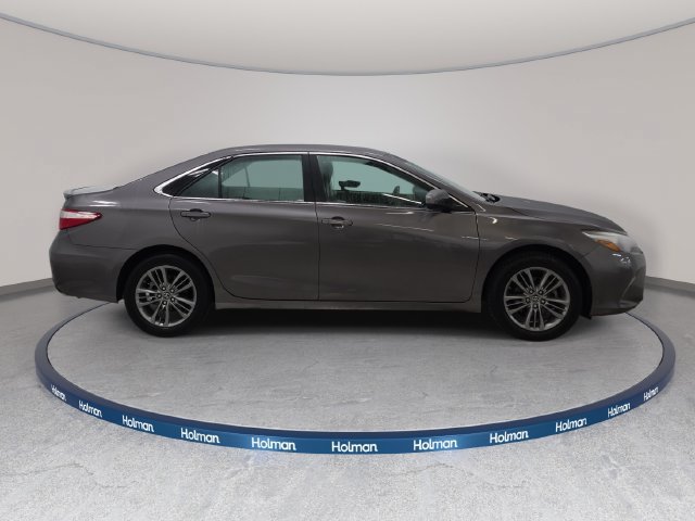 Used 2017 Toyota Camry SE FWD image 5