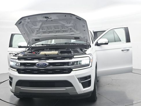 Used 2024 Ford Expedition Max Limited AWD/4WD image 50