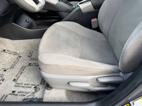 Used 2015 Toyota Prius Two FWD image 15