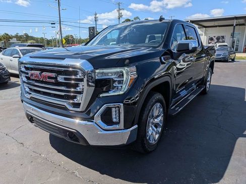 Used 2022 GMC Sierra 1500 SLT w/ SLT Premium Plus Package AWD/4WD image 9
