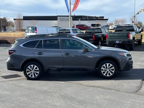 Used 2022 Subaru Outback Premium AWD/4WD image 10