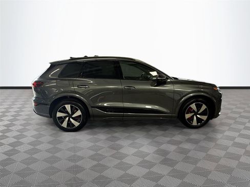 New 2027 Audi SQ6 e-tron Prestige AWD/4WD image 8
