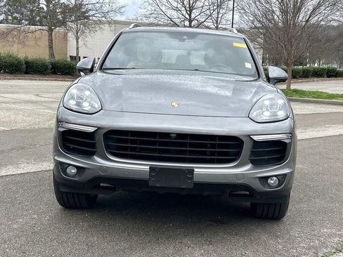 Used 2018 Porsche Cayenne S w/ Premium Package Plus image 2