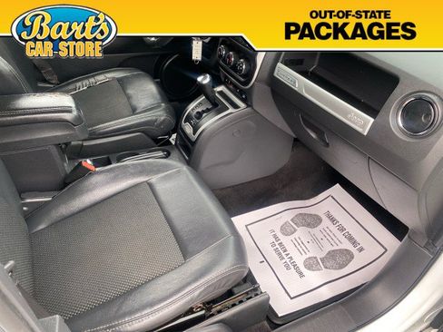 Used 2014 Jeep Compass Latitude AWD/4WD image 16