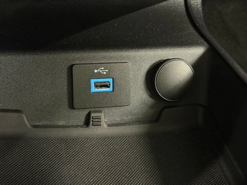 Used 2018 Ford Fusion S FWD image 27