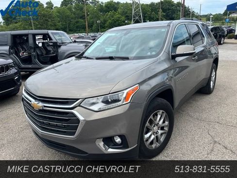Used 2019 Chevrolet Traverse LT FWD image 1