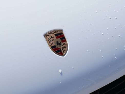 Used 2018 Porsche Macan S image 12