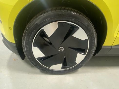 Certified 2025 Volvo EX30 Ultra image 5