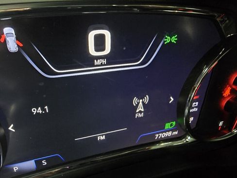 Used 2021 GMC Acadia AT4 w/ Technology Package AWD/4WD image 34