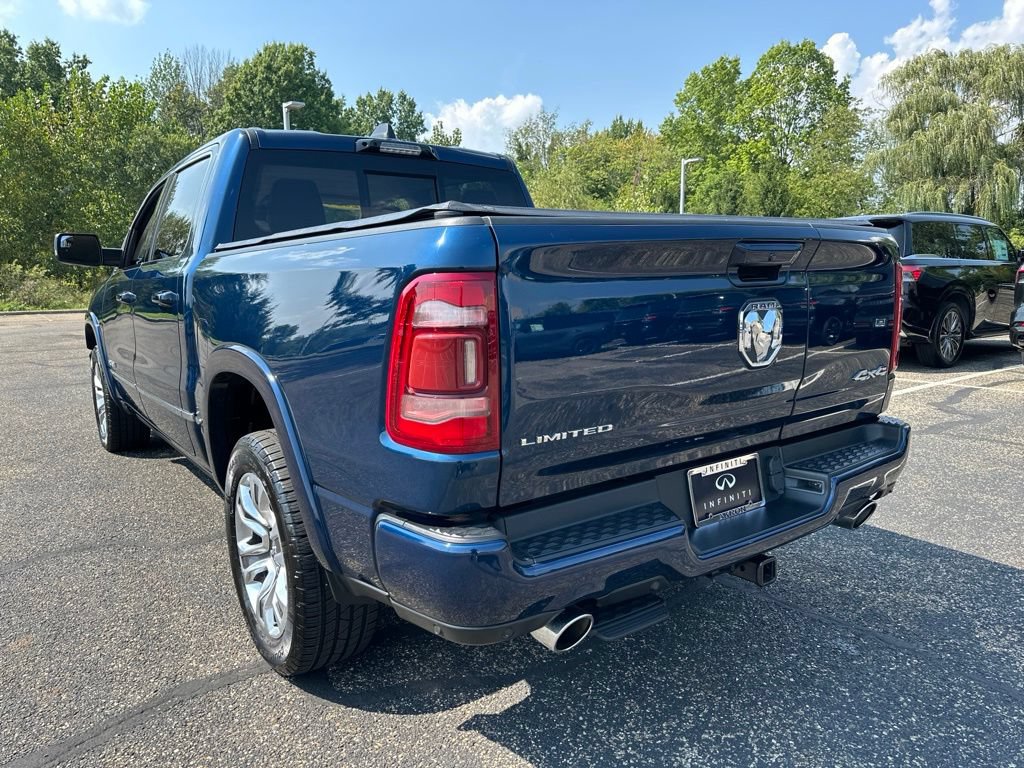 Used 2024 RAM 1500 Limited AWD/4WD image 11